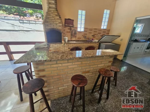 Imagem Belíssima Casa de Condomínio mobiliada no Recanto de Itaipuaçu