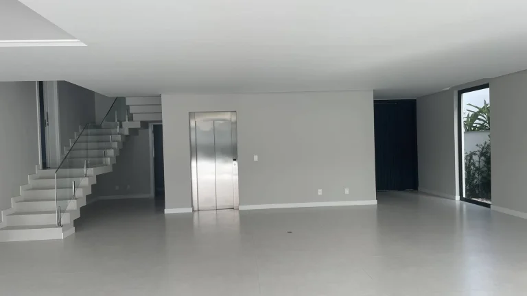 Imagem Casa com 6 dormitórios à venda, 1000 m² - Jurerê Internacional - Florianópolis/SC