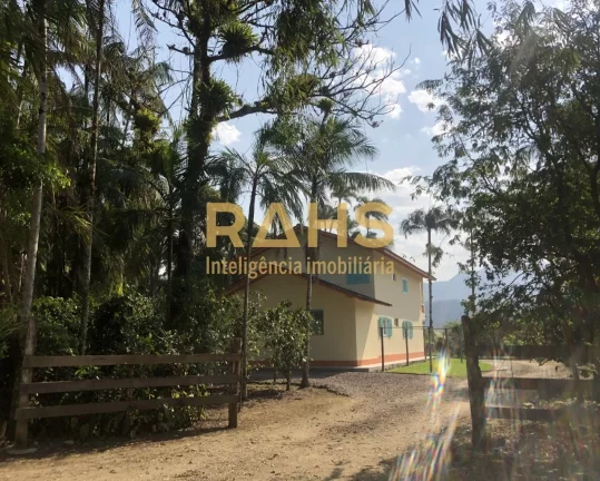 Imagem Fazenda mais linda de Garuva, é 100% plana, pode-se ver o gado de ponta a ponta da fazenda, tendo u...