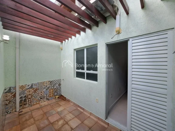 Imagem Excelente imóvel totalmente reformado, localizada em um dos pontos mais interessantes do bairro, co...