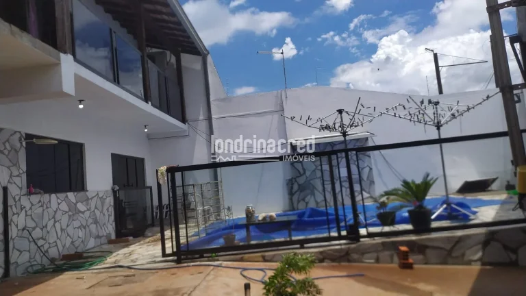Imagem Casa à venda 3 Quartos, 3 Suites, 2 Vagas, 395M², Conjunto Habitacional José Giordano, Londrina - PR