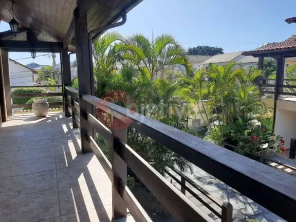Imagem Casa com 2 dormitórios à venda, 95 m² por R$ 390.000,00 - Peró - Cabo Frio/RJ