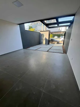 Imagem Geminado alto padrão com 3 suítes sendo 1 master e 2 vagas de garagem - Saguaçu | Joinville/SC