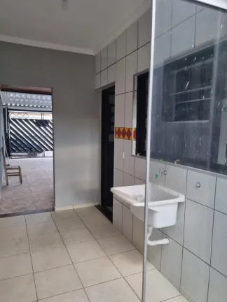 Imagem Casa para Venda em Americana, Parque Nova Carioba, 3 dormitórios, 1 suíte, 3 banheiros, 2 vagas