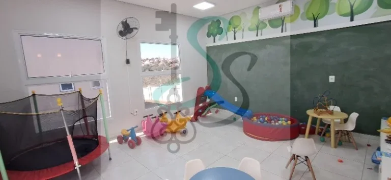 Imagem Oportunidade única: Casa térrea em condomínio no Balneário Tropical em Paulínia-SP, 2 quartos, 1 sala, 1 banheiro, 2 vagas de garagem, 78,40 m² de área. Venha viver com conforto e segurança!