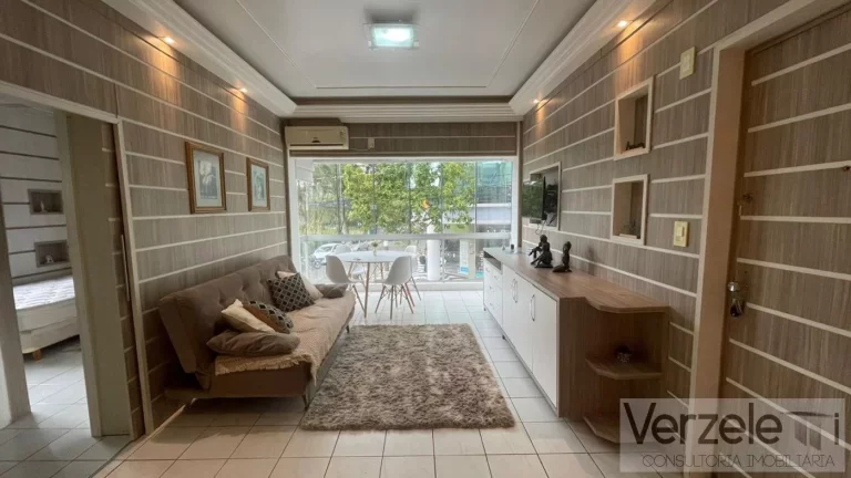 Imagem Apartamento Quadra Mar para Venda em Balneário Camboriú / SC no bairro Centro