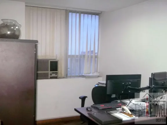 Imagem Andar Linear no Centro do Rio de Janeiro à venda! c/ 170m² Grupo com 6 salas.