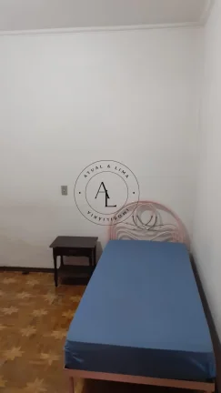 Imagem Ampla Casa com 3 Quartos, Edícula e Quintal Espaçoso: Conforto e Praticidade para Sua Família!
