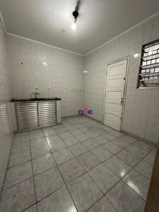 Imagem Sobrado com 2 dormitórios à venda, 98 m² por R$ 393.000 - Macuco - Santos/SP