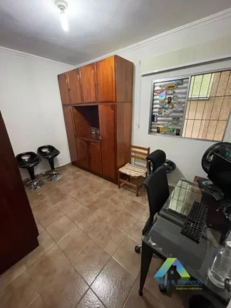 Imagem SANTO ANDRÉ Sobrado 193M², 3 dormitórios, 2 vagas com ótima localização e valor !!!