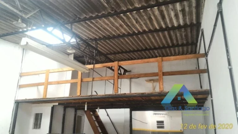 Imagem Galpão para alugar, 110m² por R$ 2.800,00/mês - Vila das Mercês/Zsul - São Paulo/SP