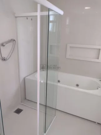 Imagem Apartamento com 3 suítes à venda no Centro de Balneário Camboriú/SC