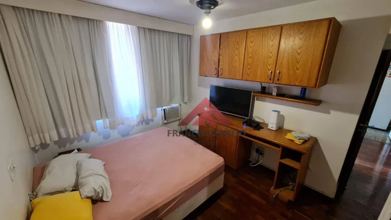 Imagem Excelente imovél com salão 04 quartos em icarai com 2121m2,um por andar ,perto de todos os colégios e comércio de icarai,otima localização.
