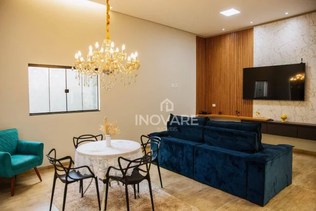 Imagem Casa com 3 dormitórios à venda, 220 m² por R$ 730.000,00 - Karfan - Itumbiara/GO