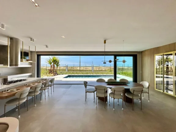 Imagem Casa em Condominio 5 Dormitórios - Bairro Capão Novo