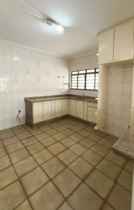 Imagem Casa térrea à venda em Atibaia com piscina  3 quartos
