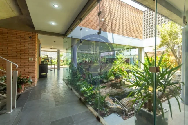 Imagem Imperdível Casa à Venda na Vila Ida, São Paulo-SP: 3 Quartos, 1 Suíte, 2 Salas, 3 Banheiros, 4 Vagas, 311 m². Venha Conferir!