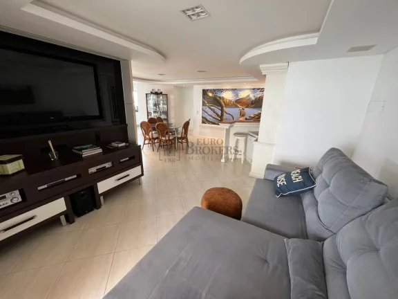 Imagem Apartamento Frente Mar com 3 suítes à venda no Centro de Balneário Camboriú/SC