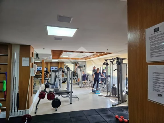 Imagem Apartamento Majestic Clássico - 143 m², 3 Suítes, Andar Alto, Vista Lazer