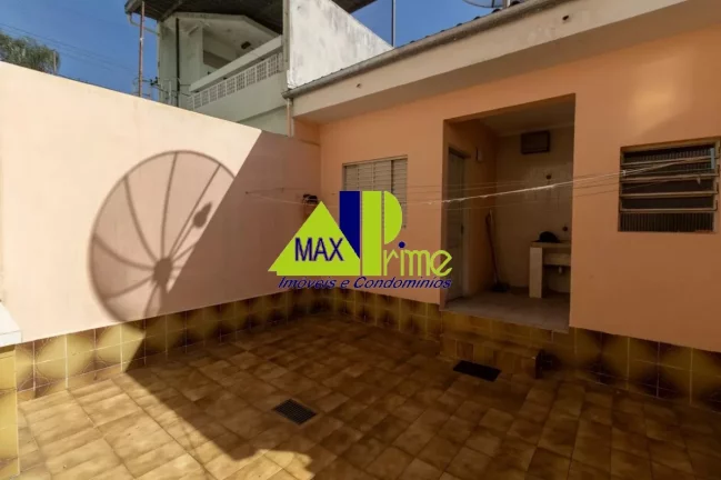 Imagem Excelente Casa para Locação na Vila Granada, São Paulo-SP: 2 Quartos, 1 Suíte, 1 Sala, 3 Banheiros, 2 Vagas de Garagem, 150m².