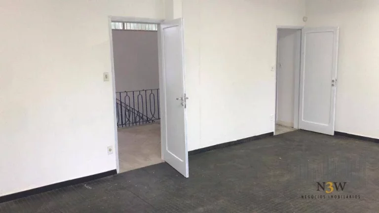 Imagem Casa para venda e locação em Alto de Pinheiros São Paulo SP com 6 salas, 10 vagas de garagem e 550m².