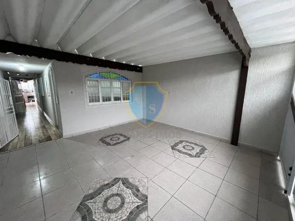 Casa 2 Dorms sendo 1 Suíte e Piscina - Praia Grande