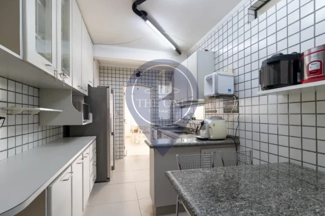 Imagem Casa à venda em São Paulo-SP, bairro Cambuci: 4 quartos, 2 salas, 2 banheiros, 2 vagas, 150 m² de área. Aproveite!