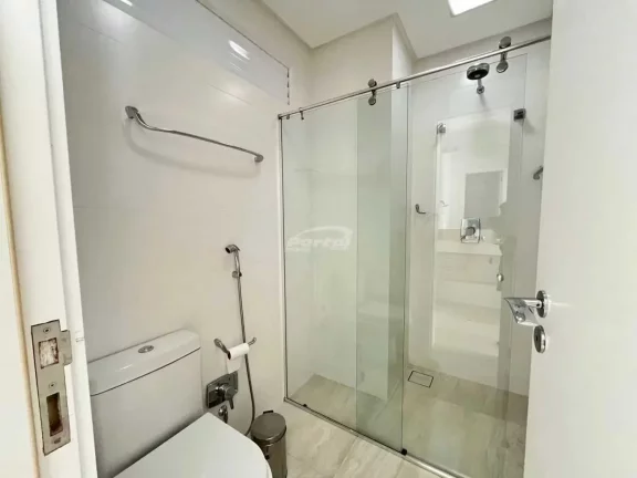 Imagem Apartamento vista mar com 3 dormitórios 2 suítes e 2 vagas em Piçarras SC