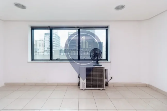 Imagem Conjunto Comercial à Venda na Consolação, São Paulo-SP: 2 Salas, 1 Banheiro, 1 Vaga, 37m² de Área