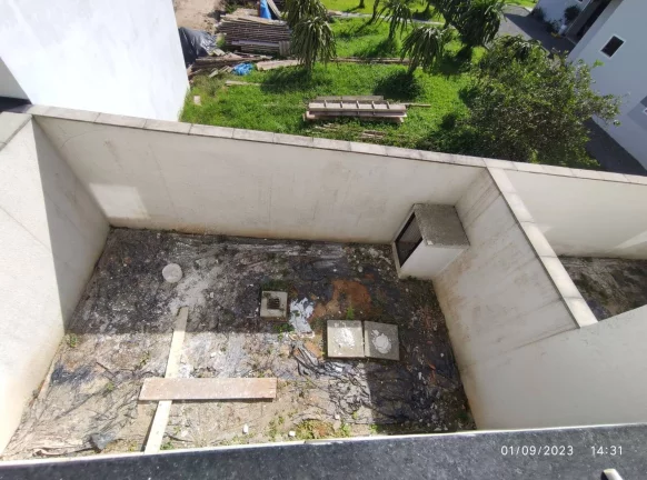 Imagem Sobrado Geminado em Condomínio Fechado