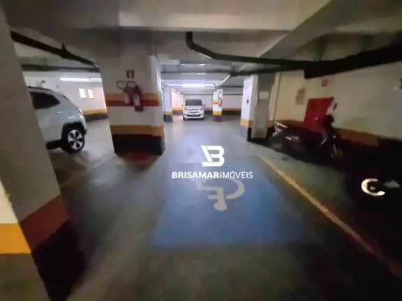Imagem PITANGUEIRAS- CALÇADÃO COM VISTINHA AO MAR , GARAGEM NO PRÉDIO, CONDOMÍNIO BAIXO.