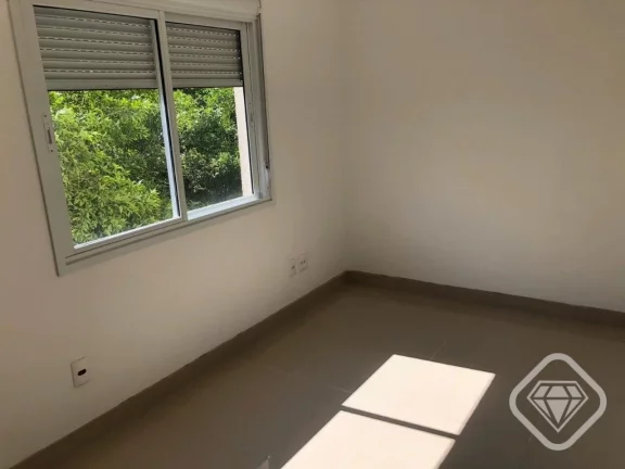 Imagem Apartamento com 2 dormitórios, garagem, elevador, prédio moderno e excelente construção no Bairr...
