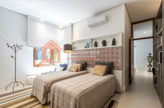 Imagem Casa de Condomínio com 5 Quartos à venda, 650m² - Jardim dos Estados