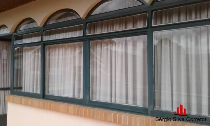 Imagem Ótima Casa a venda com 03 quartos na Região de Abernéssia.