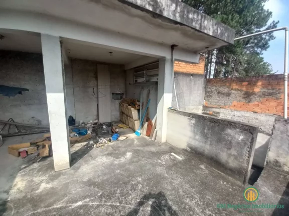 Imagem Casa de construção sólida em rua s/saída próximo centro de Cotia.,doct ok!