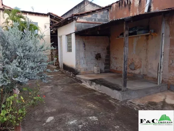 Imagem Casa para Venda em Limeira, Vila Claudia, 2 dormitórios, 1 banheiro, 1 vaga