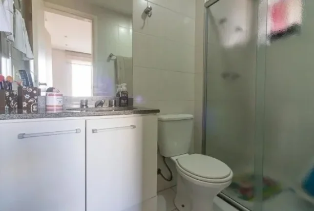 Imagem Descubra um novo estilo de vida em um apartamento de 67 m2 na Rua Francisco Pedro do Amaral, com uma...