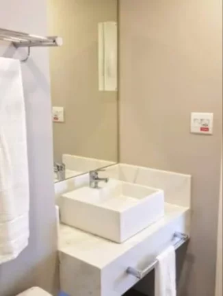 Imagem Flat para aluguel possui 33 metros quadrados com 1 quarto em Vila Olímpia