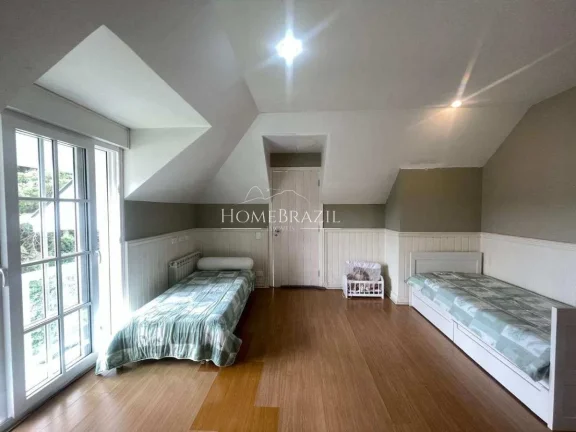 Imagem Casa à venda, com 4 quartos, 275m2