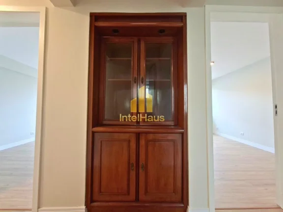 Imagem Apresentamos um excelente apartamento totalmente reformado e pronto para morar no bairro Água Verde...