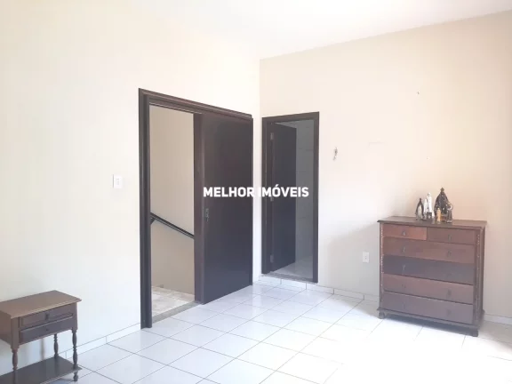 Imagem Casa Semi-Mobiliada com 03 suítes sendo 01 máster, localizado em Balneário Camboriú - SC