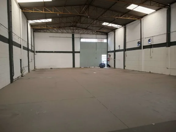 Imagem Galpão para alugar em Barbacena, Monte Mário, 420m2