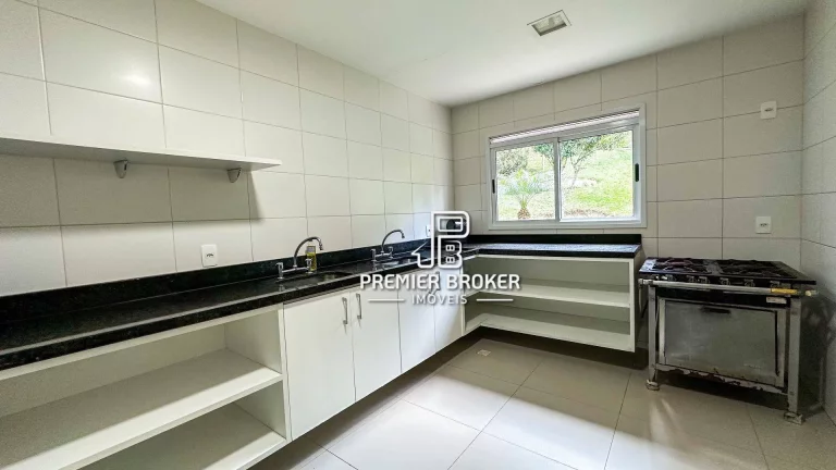 Imagem Apartamento com 3 dormitórios à venda, 124 m² por R$ 990.000,00 - Pimenteiras - Teresópolis/RJ