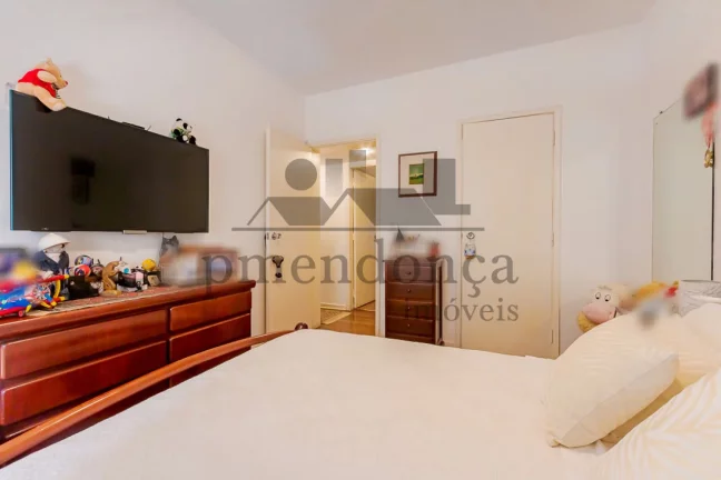 Imagem Apartamento na Alameda Lorena com 123m², 3 quartos (1 suíte) e 1 vaga.