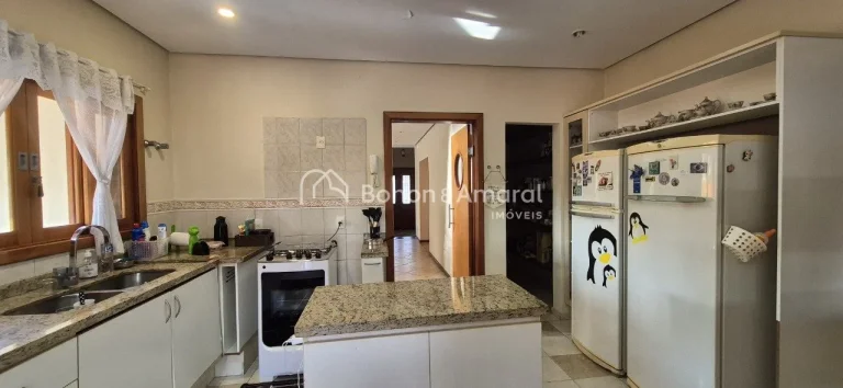 Imagem Casa Condomínio Estância Paraíso - Região Alphaville

Charmosa, construção sólida, 510 m² de...