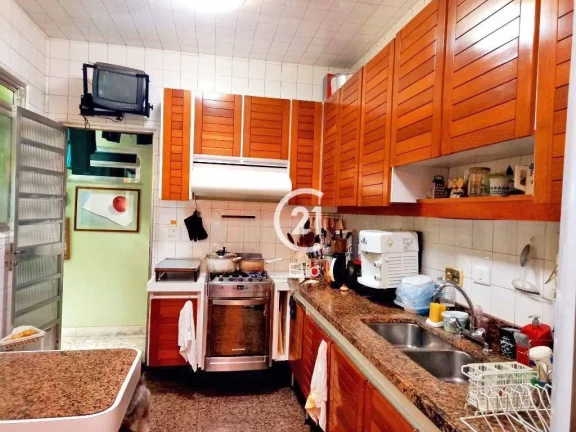 Imagem Casa com 3 quartos para alugar por R$ 14.000 no Jardim Paulista - São Paulo-SP