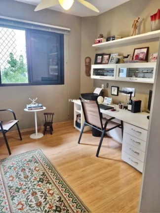 Imagem Imperdível: Apartamento à Venda em Moema, 3 Quartos, 3 Suítes, 2 Salas, 156m² de Área.