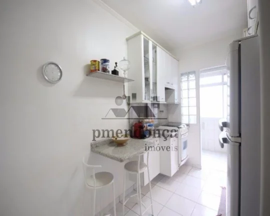 Imagem Apartamento amplo, arejado, com living para 2 ambientes, 2 dormitórios, lavabo, cozinha, área de s...