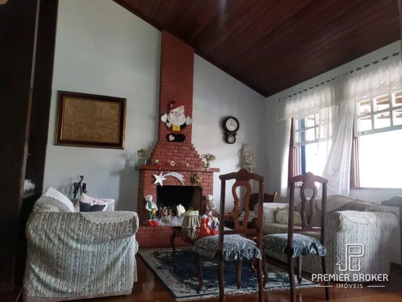 Imagem Casa à venda, 388 m² por R$ 1.250.000,00 - Tijuca - Teresópolis/RJ