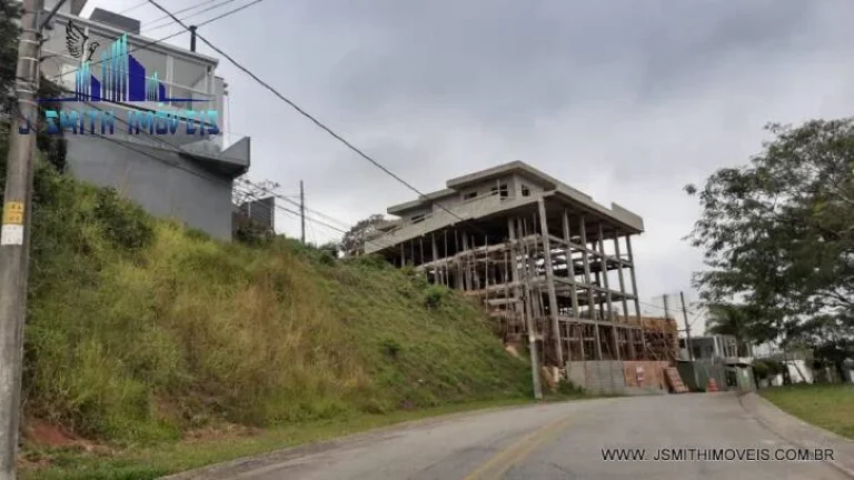 Imagem LINDO LOTE 534m², COM VISTA PANORÂMICA PARA O GOLF CLUBE.

Oportunidade única Lote limpo e pronto...